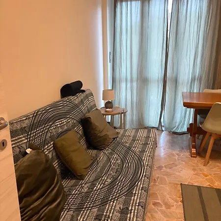 Nicole's House בית הארחה