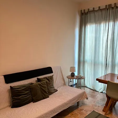 בית הארחה Nicole's House 3*